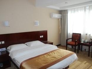 Bajun Hotel Кунмин Екстериор снимка